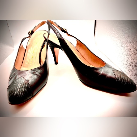 Elegant Bruno Magli Heels-Made in Italy-Size 7.5 AA-Good Vintage Cond-Navy Blue - Picture 3 of 8